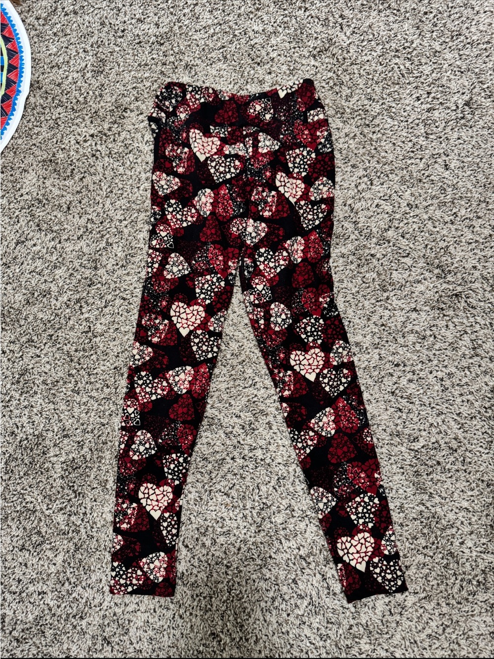 Lularoe woman’s Heart Print Leggings - Black & Red